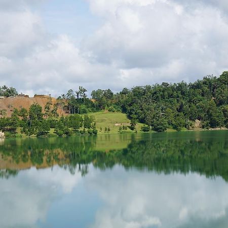 Hôtel Green Lake Linow à Tomohon Extérieur photo