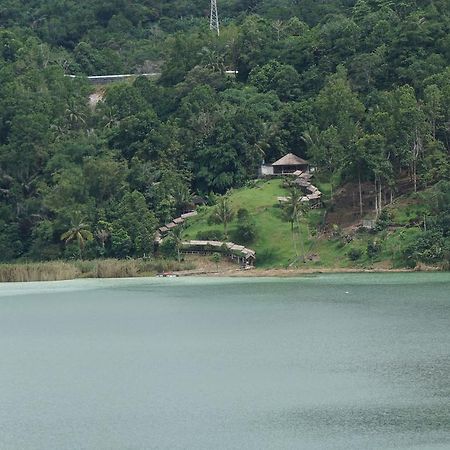 Hôtel Green Lake Linow à Tomohon Extérieur photo