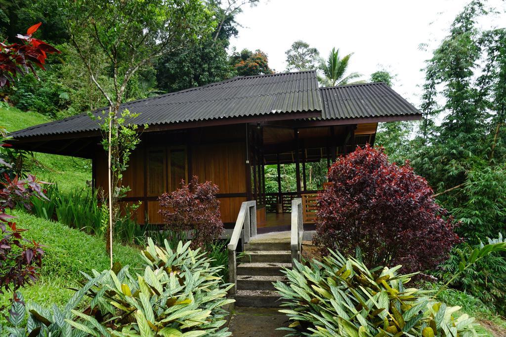 Hôtel Green Lake Linow à Tomohon Extérieur photo